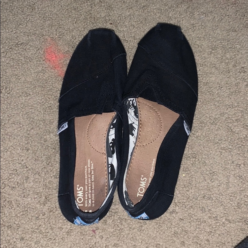 Toms shoes